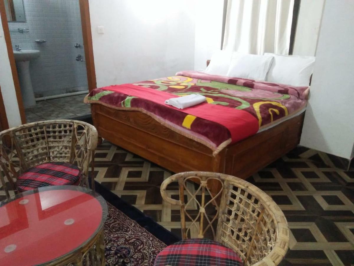 دارجيلنغ Nirala Guest House المظهر الخارجي الصورة